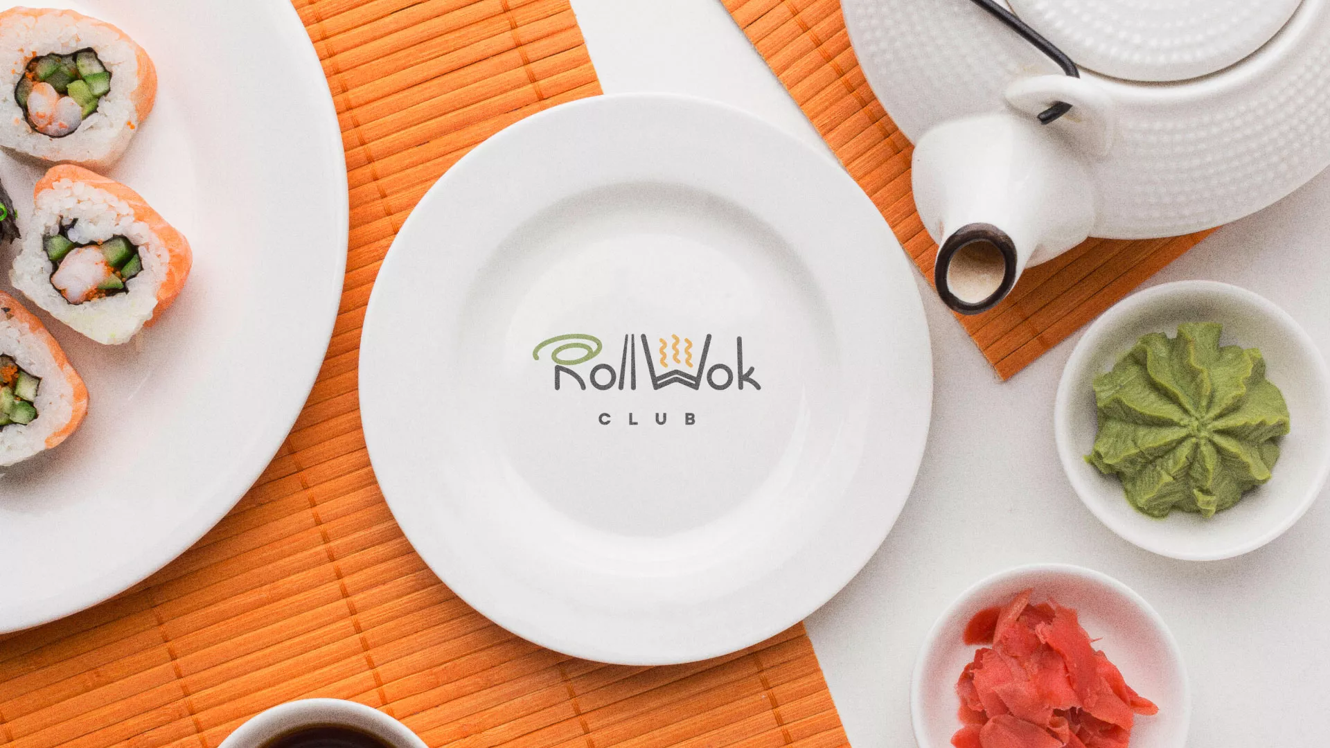 Разработка логотипа и фирменного стиля суши-бара «Roll Wok Club» в Новохопёрске